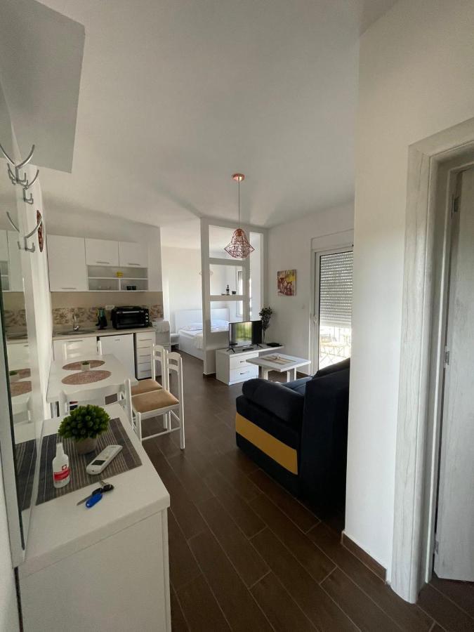 Apartments Tina Utjeha Luaran gambar