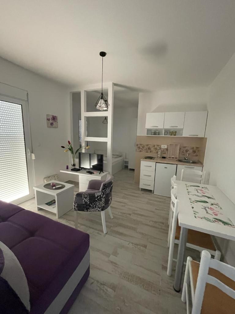 Apartments Tina Utjeha Luaran gambar